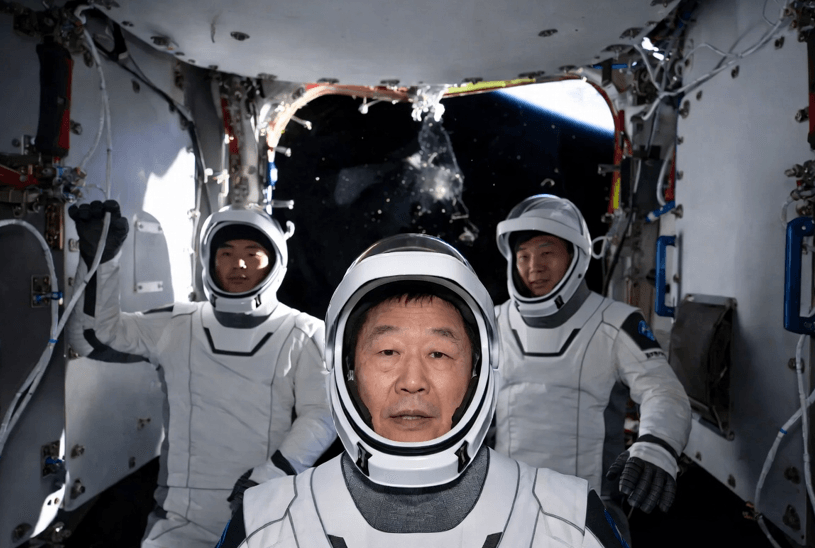 Three Astronauts Left on China’s Space Station Without Safe Return Craft After Debris Strike